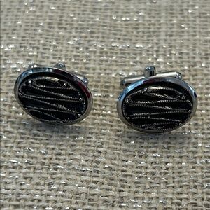 Vintage Oval Black and Silvertone Cuff Links
